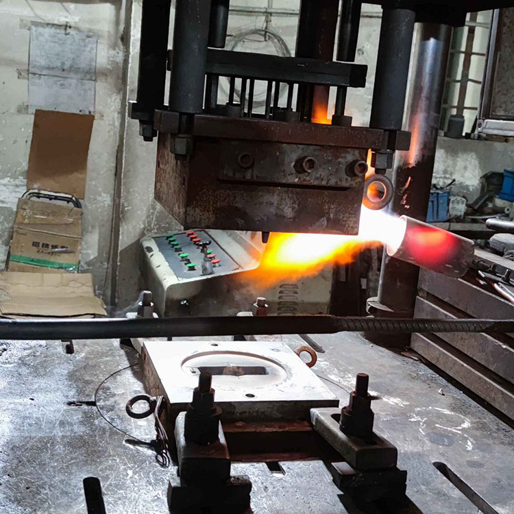 Kuinka matalapaineinen painevalu parantaa metallin tuotantoa?